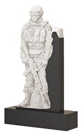 Памятник с бойцом в шлеме и знаком Z AM6348