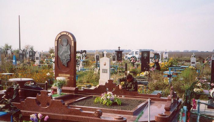 надгробия и памятники фото 14
