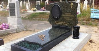 гранитный памятник купить в москве