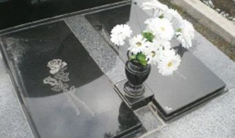 надгробная плита 1