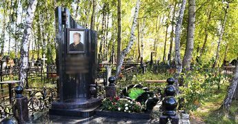 стоимость памятника на кладбище