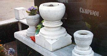 ритуальные вазы из мрамора